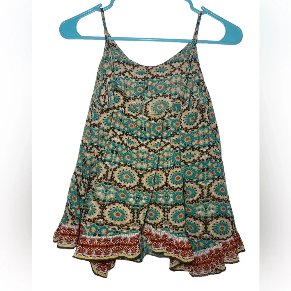 Patrons Of Peace Sleeveless Blouse - Picture 2 of 5